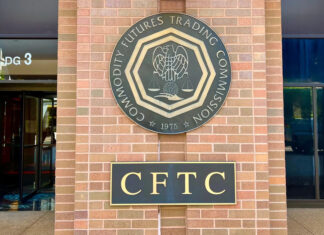 CFTC – Yêu cầu các tổ chức thanh toán bù trừ phát sinh, bảo vệ tiền của khách hàng