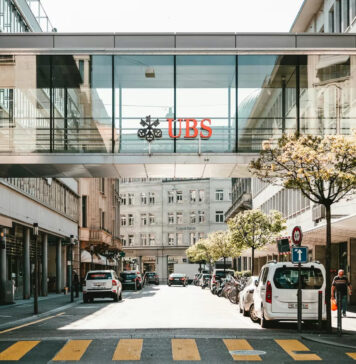 UBS và Citi sẽ cho phép một số khách hàng giao dịch Bitcoin ETF